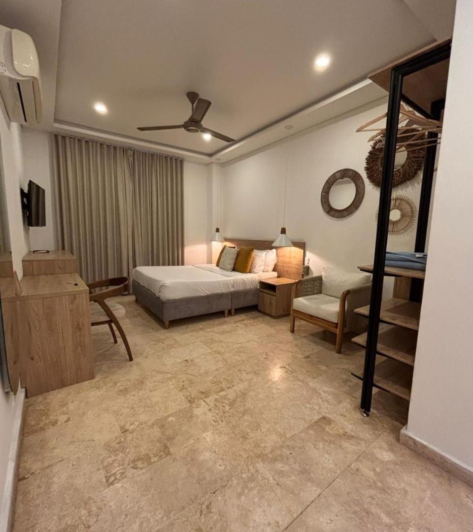 Del Mar Apartahotel