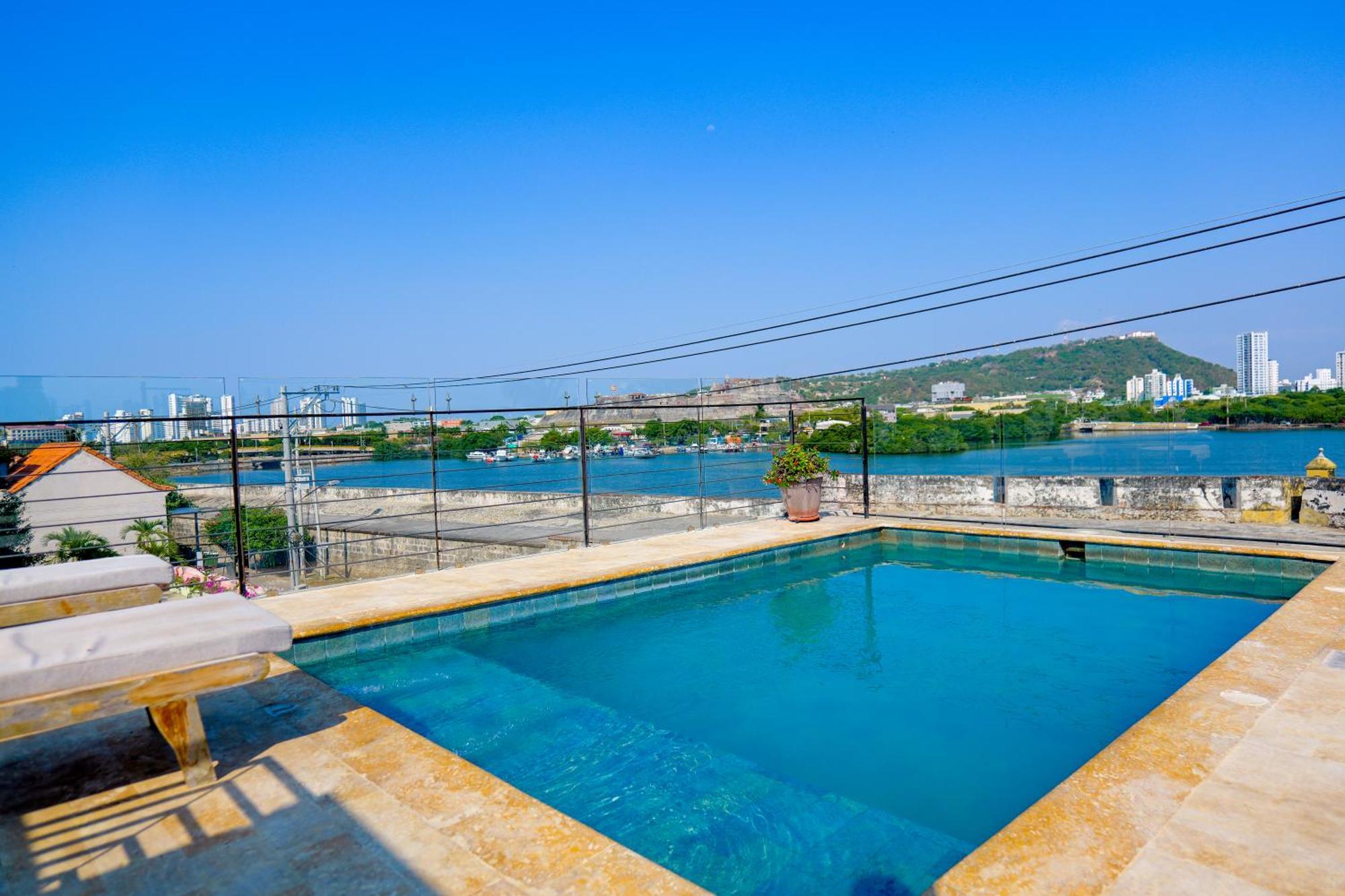 Del Mar Apartahotel Cartagena